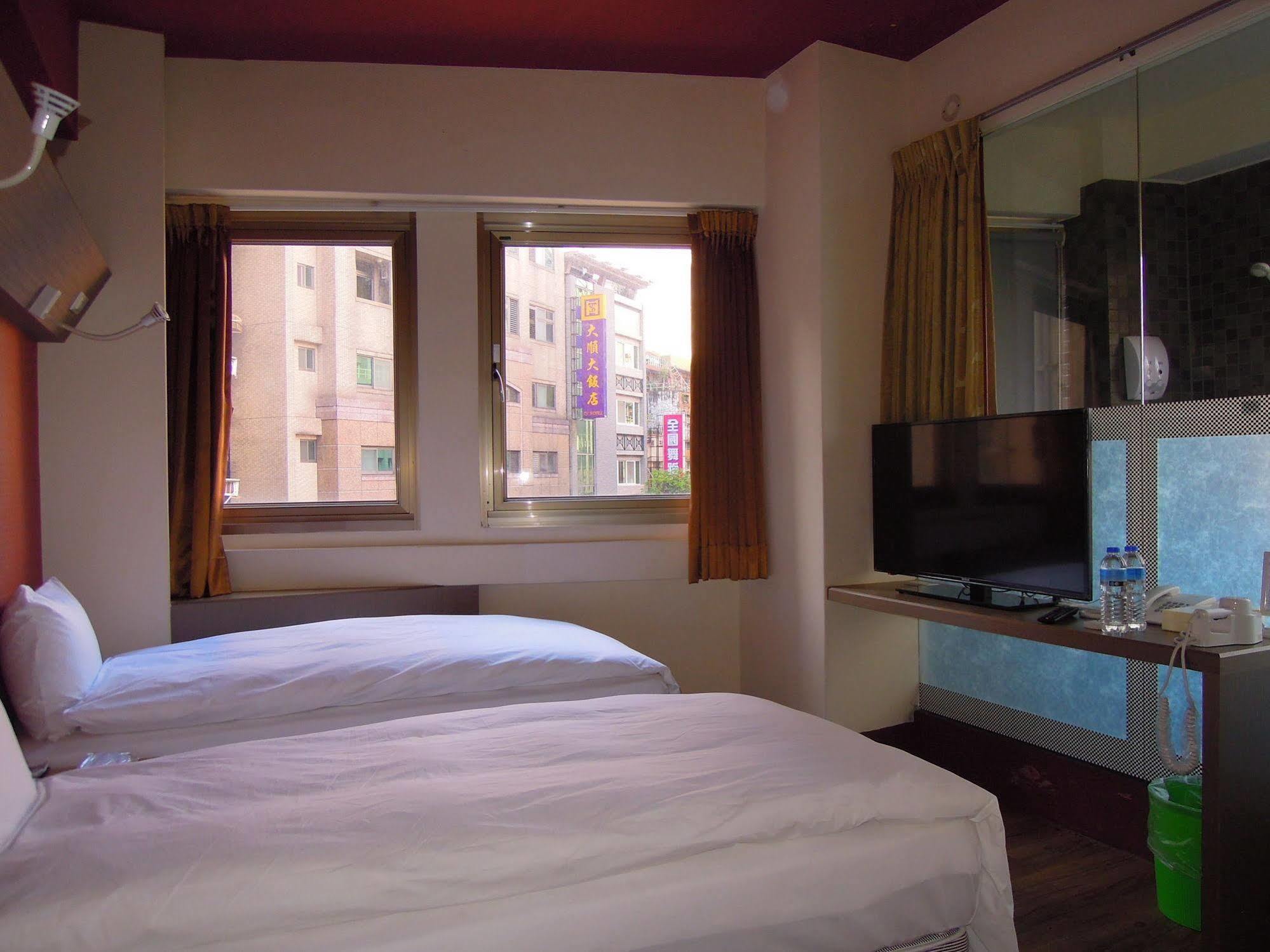 Galaxy Mini Inn Taipei Exterior foto