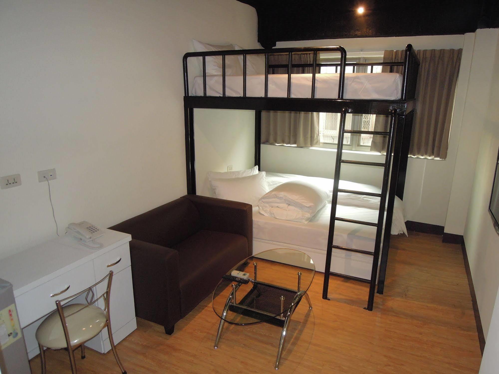 Galaxy Mini Inn Taipei Exterior foto
